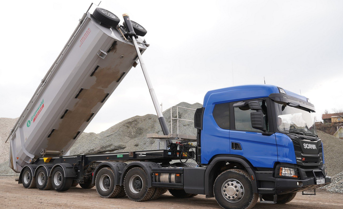 Самосвал VOLVO ТОНАРЛЕСОВОЗ