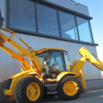 JCB 4СХ